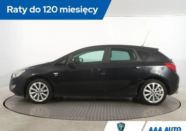 Opel Astra cena 21000 przebieg: 262941, rok produkcji 2011 z Brzozów małe 154